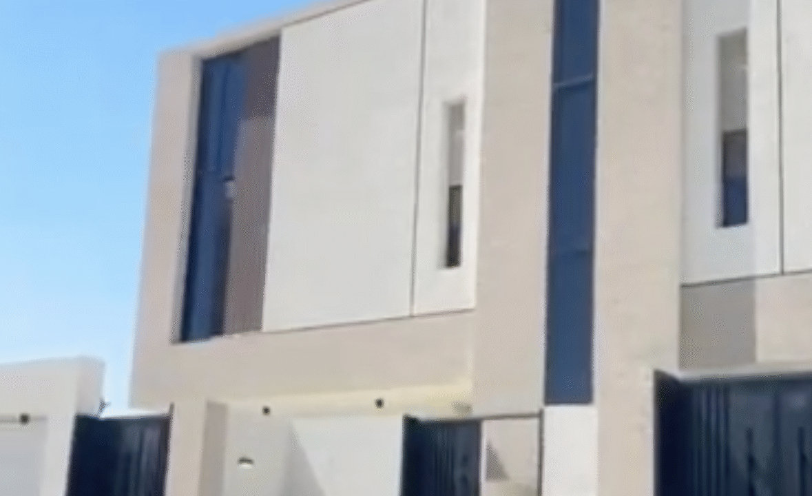 Screenshot 2025-10-21 at 7.59.57 AM