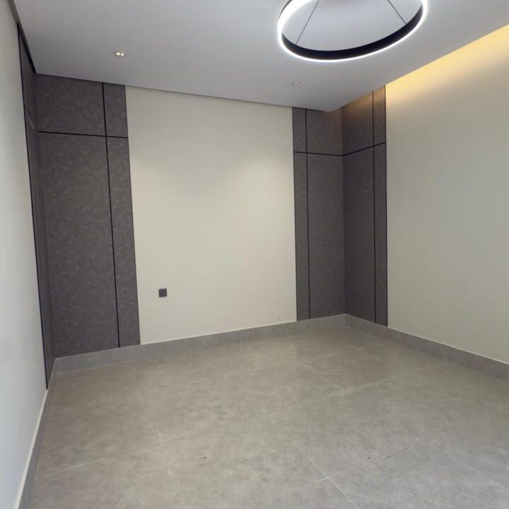 WhatsApp Image 2025-11-08 at 9.10.25 PM