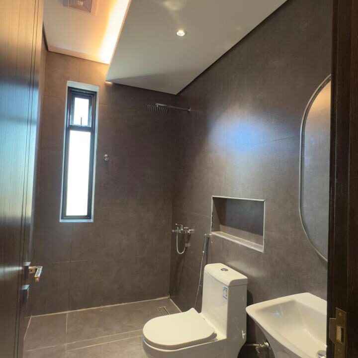 WhatsApp Image 2025-11-08 at 9.10.27 PM (2)