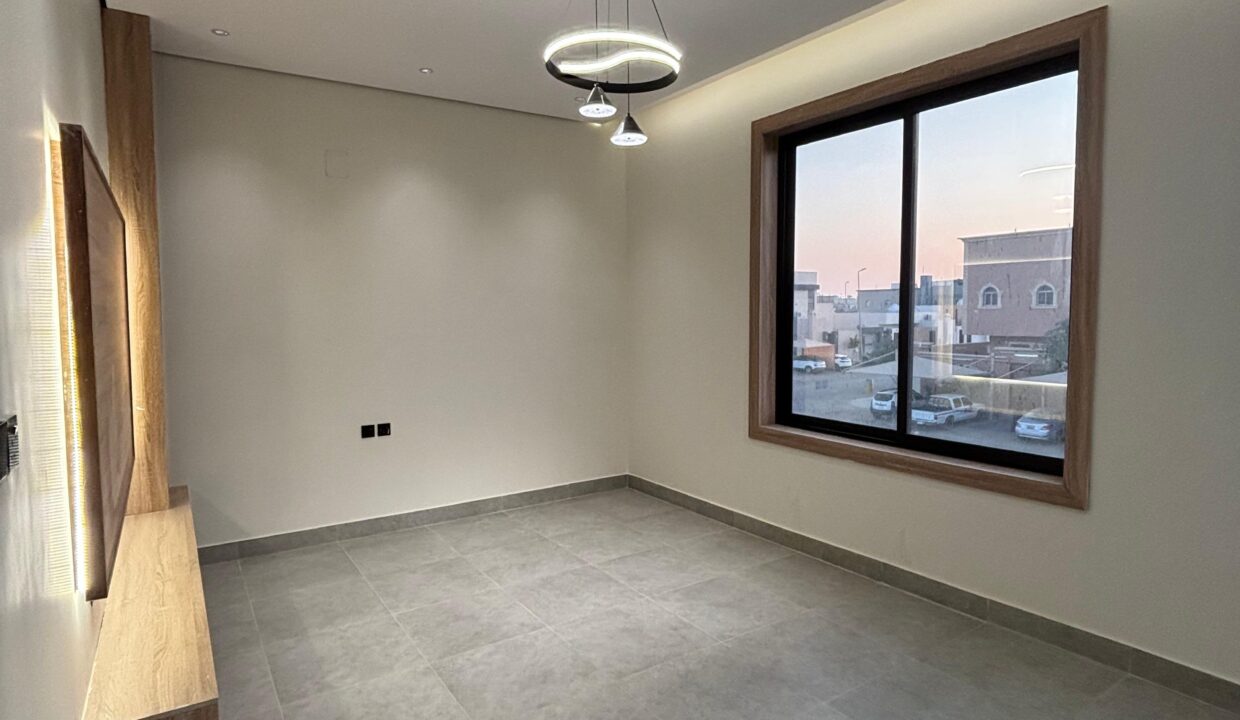 WhatsApp Image 2025-11-11 at 6.31.17 PM