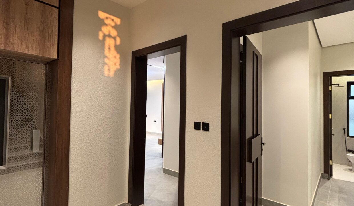 WhatsApp Image 2025-11-11 at 6.31.17 PM (8)