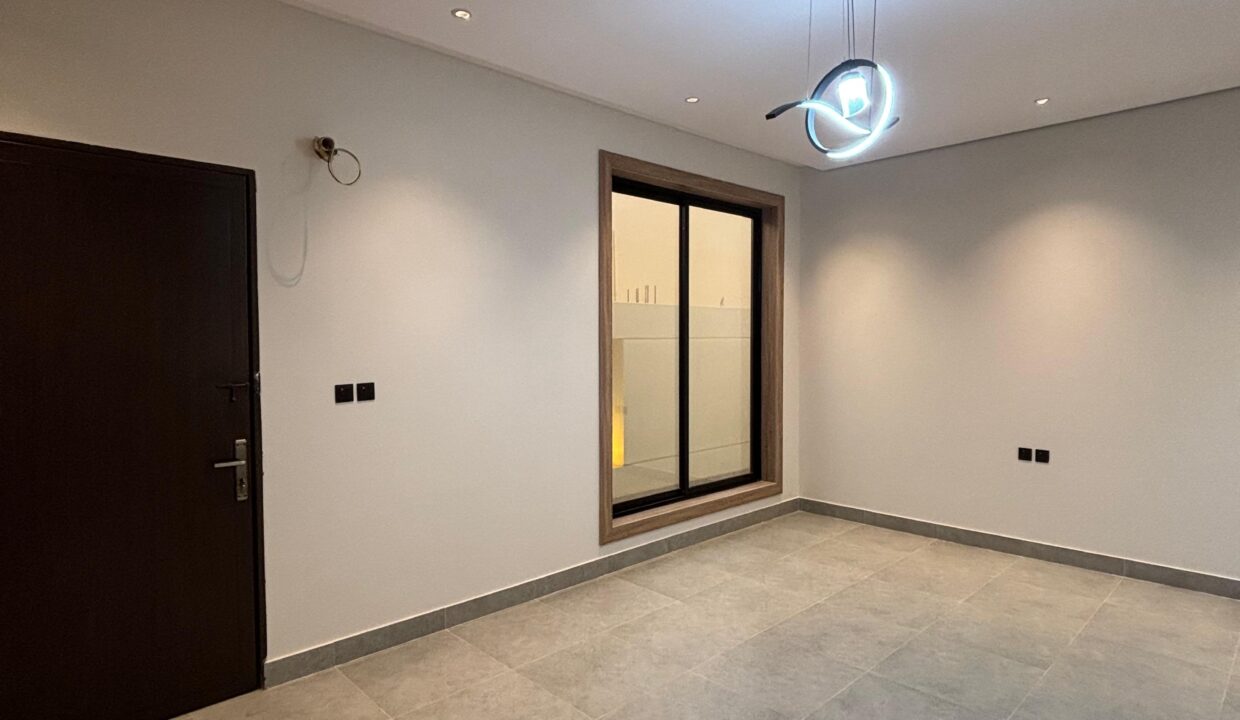 WhatsApp Image 2025-11-11 at 6.58.34 PM (1)