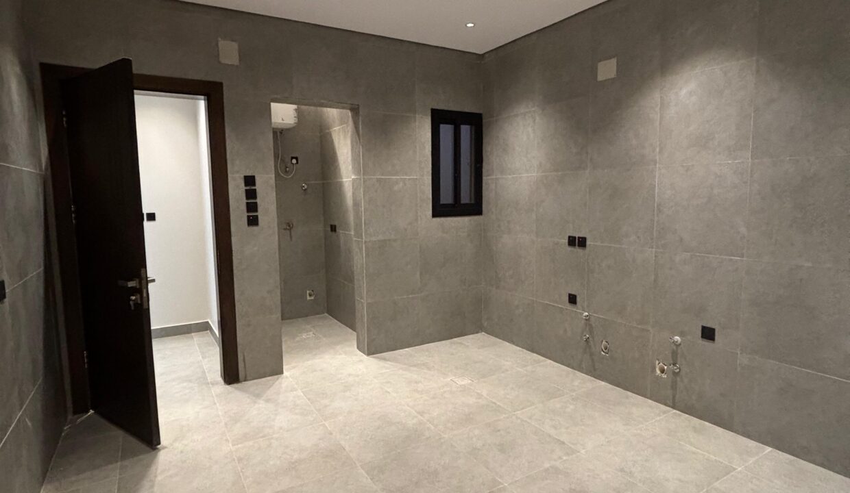 WhatsApp Image 2025-11-11 at 6.58.35 PM