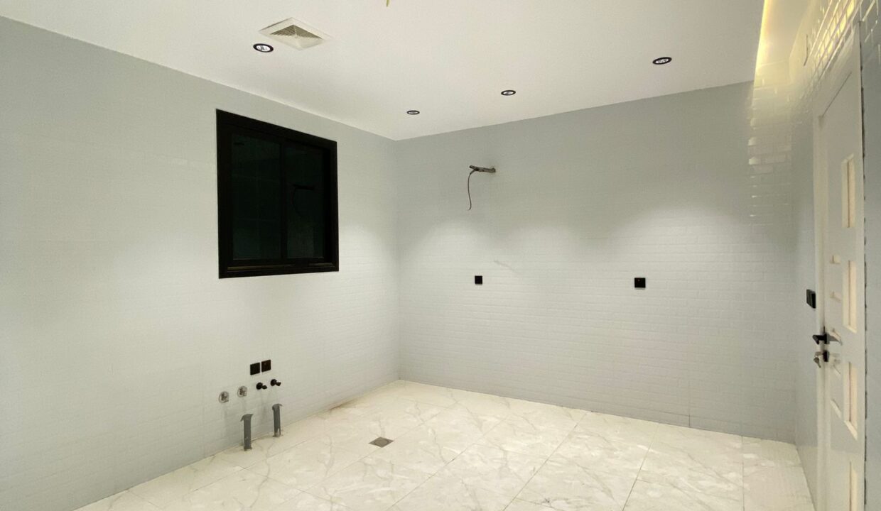 WhatsApp Image 2025-11-29 at 2.31.06 PM (2)