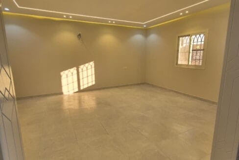 دور كامل للبيع حي الفلاح 1