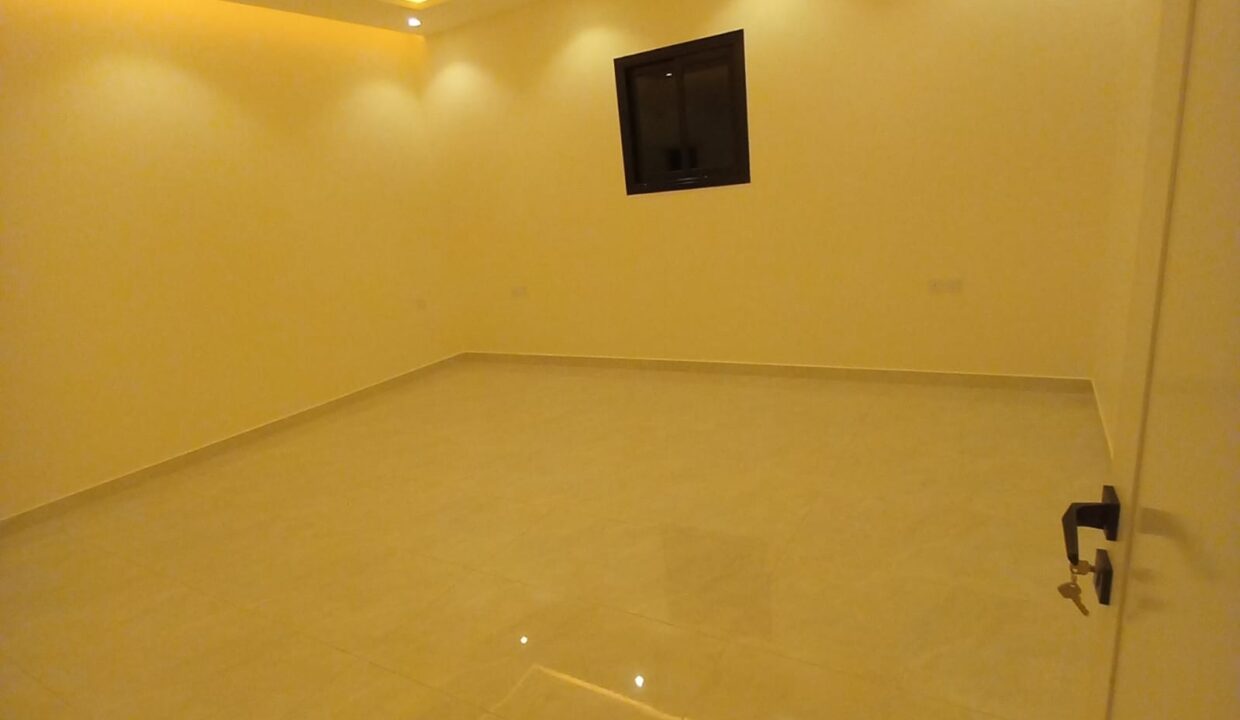 WhatsApp Image 2026-02-10 at 12.11.16 PM (4)