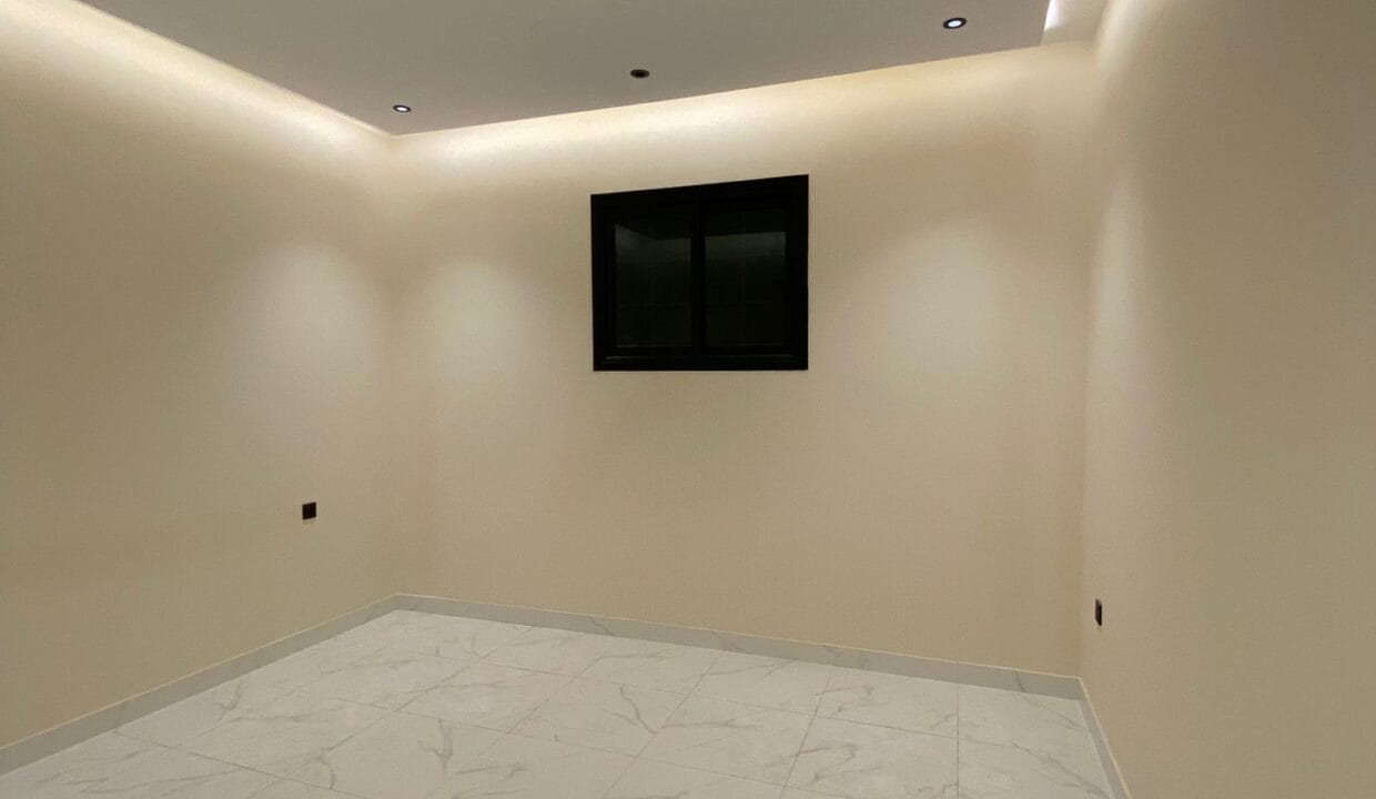 WhatsApp Image 2026-03-29 at 9.25.12 PM215