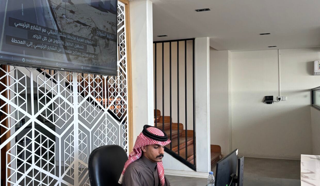 مكتب عقاري في تبوك يستخدم نظامًا منظمًا لمتابعة المستأجرين والدفعات