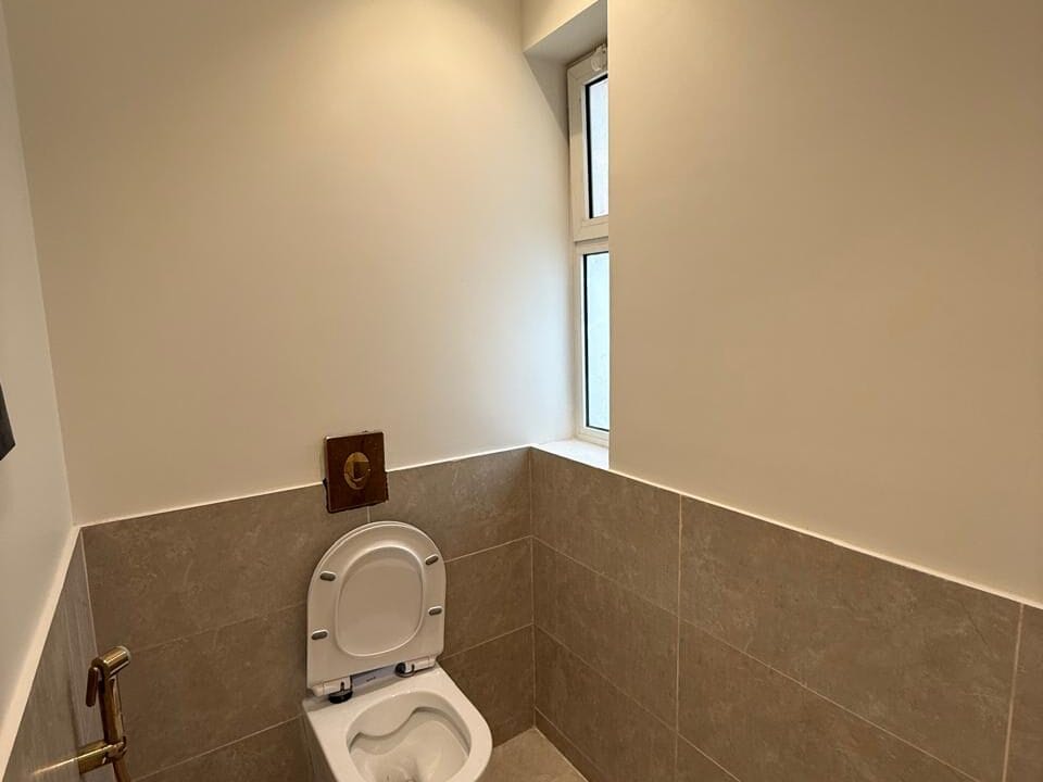 WhatsApp Image 2025-12-05 at 6.40.20 PM